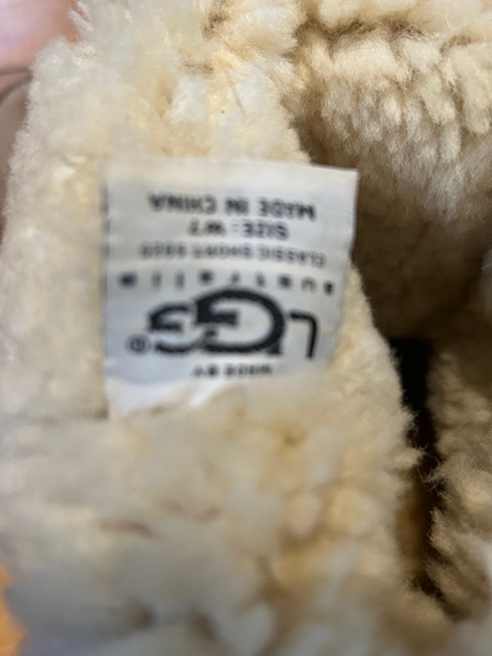 UGG womens Chestnut Sheepskin Short Boots - Picture 7 of 7